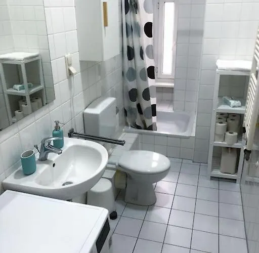 Apartamento 750 Sft Lovely In Mitte